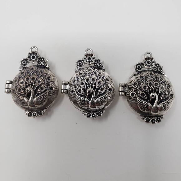 Set of Peacock Pendants Silver Opens Latch Closure - 3 - Picture 1 of 6